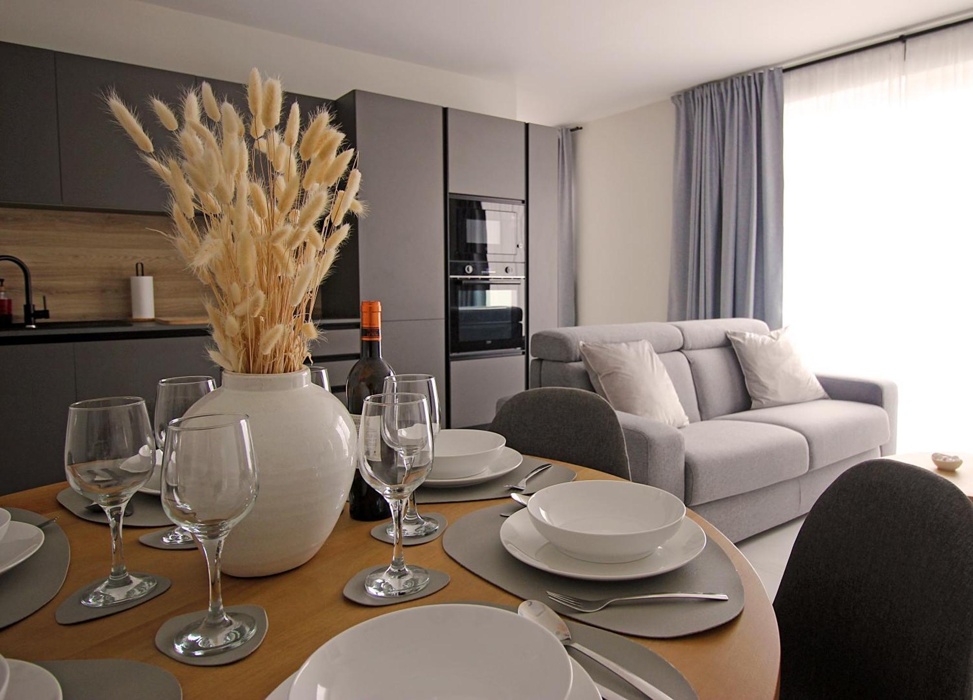 Modern & Spacious 2Br Penthouse With Terrace - Close To Qawra Beach เซนต์พอลส์เบย์ ภายนอก รูปภาพ